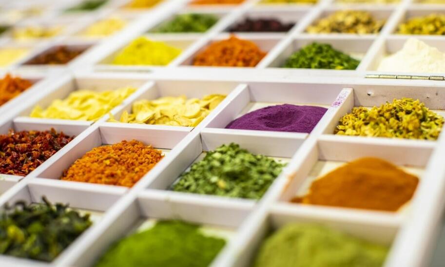 Jakie są korzyści z używania aromatów spożywczych w proszku w produktach dietetycznych?