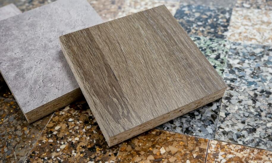 Wybór materiału na schody – marmur czy granit?