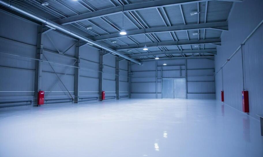 Jak zapewnić niezawodność systemów elektrycznych po remoncie magazynu?