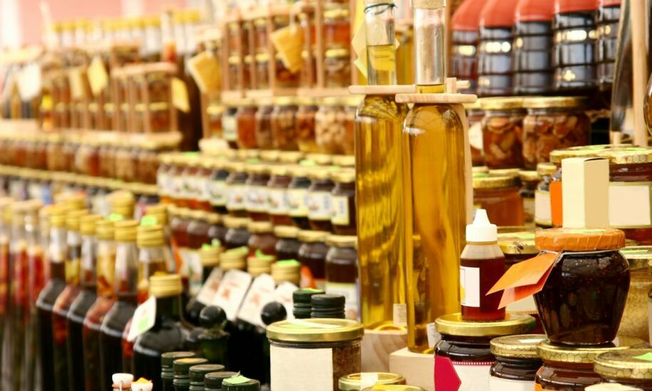 Alkohol domowy jako wyjątkowy prezent na różne okazje