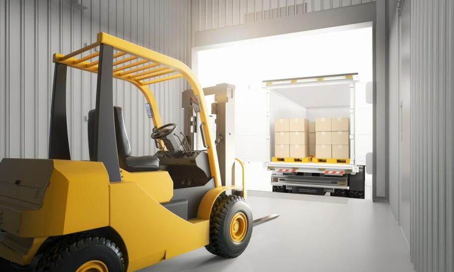 Jak rampy hydrauliczne wpływają na redukcję kosztów operacyjnych?