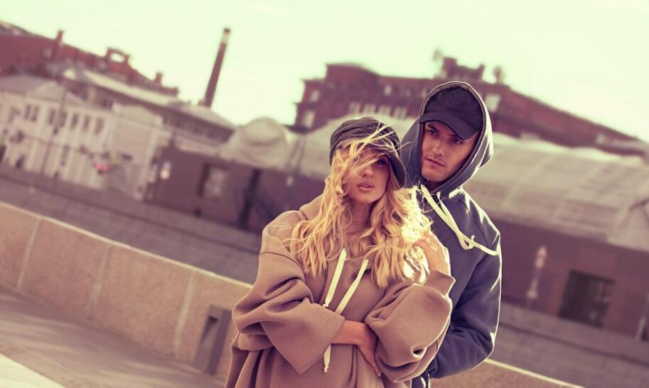 Gdzie można kupić bluzy z napisami?