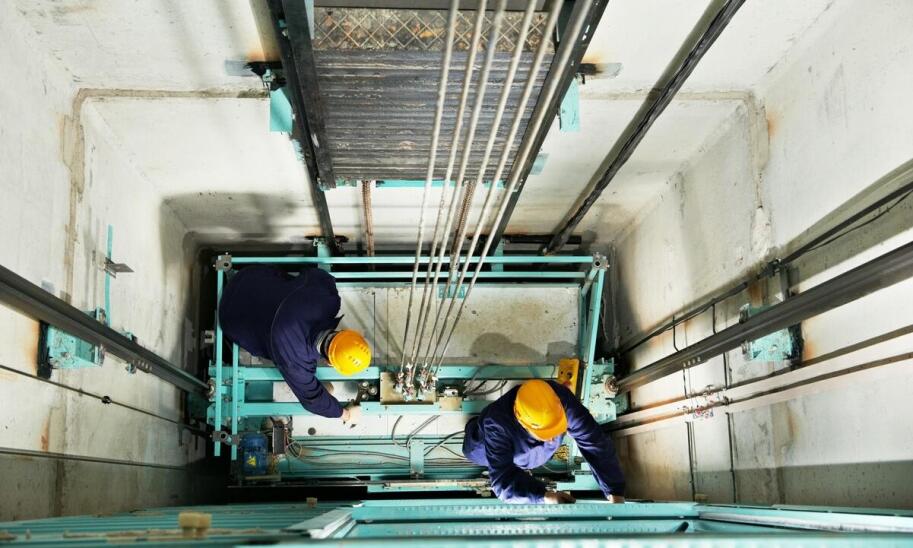 Dlaczego montaż wind powinien być wykonywany przez specjalistów?