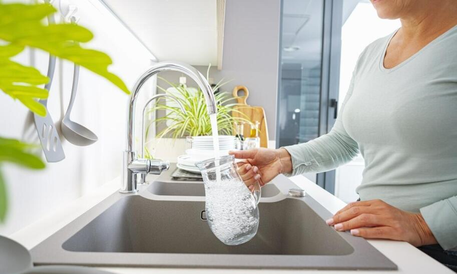 Ile procent wody znajduje się w organizmie człowieka?