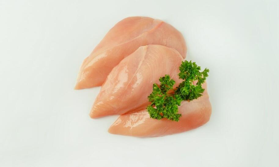 Ile gramów białka na masę potrzebuje organizm?