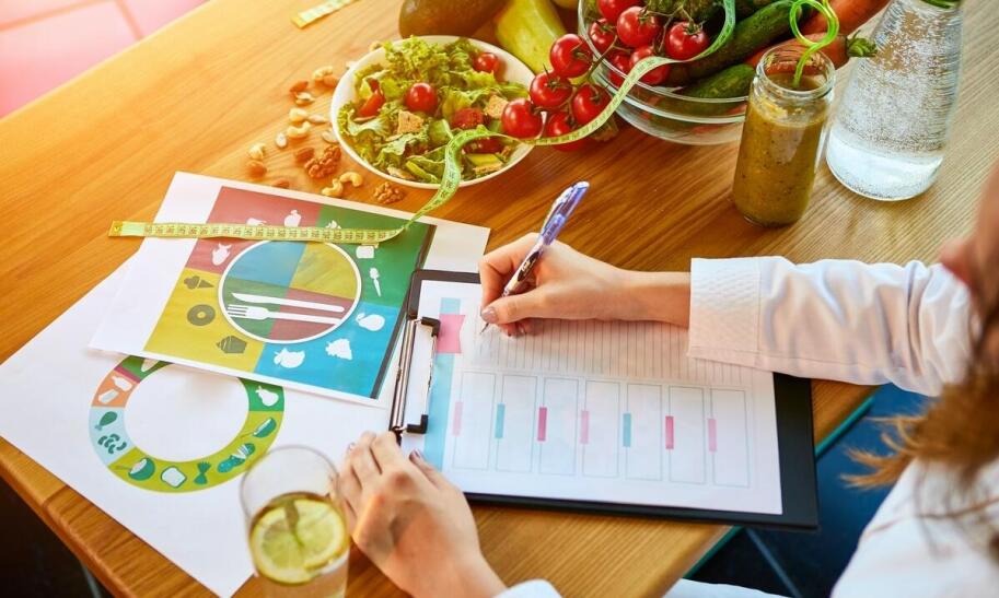 Czym jest dietetyka i na czym polega