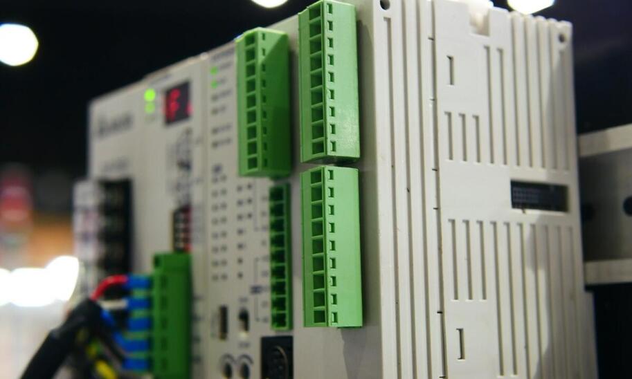 Jak gotowy podzespół elektroniczny przechodzi odbiór i trafia do integracji u klienta