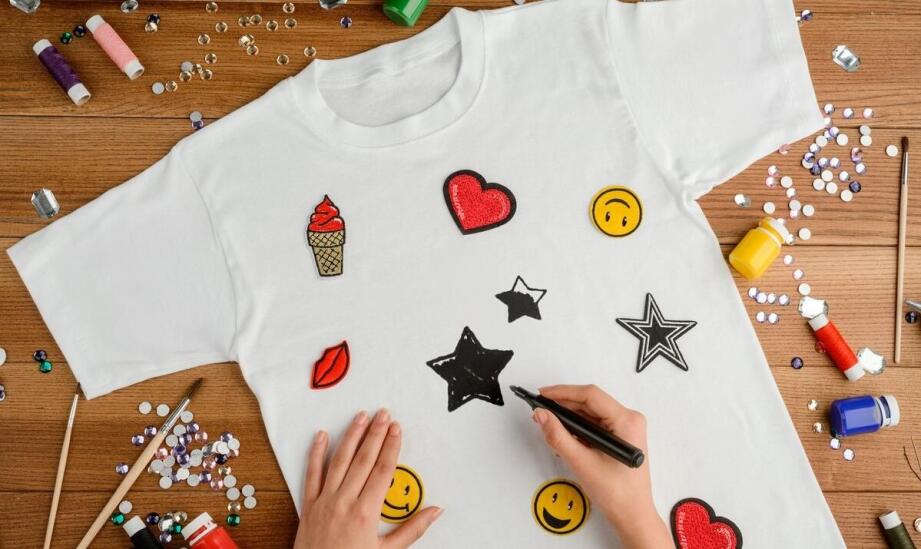 Koszulki reklamowe z nadrukiem jako narzędzie promocji w social mediach