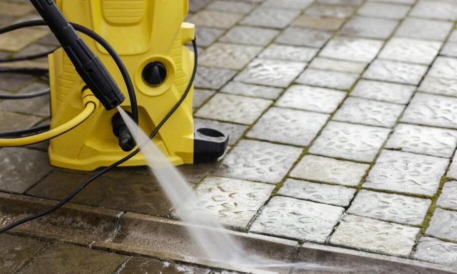 Myjki ciepłowodne – idealne rozwiązanie na trudne zabrudzenia