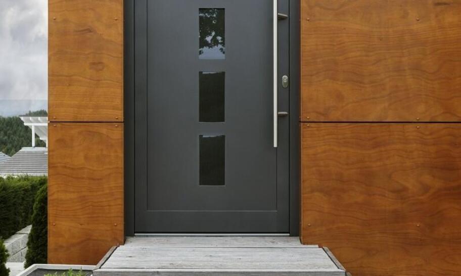 Personalizacja drzwi na wymiar: Jak dostosować je do stylu mieszkania?