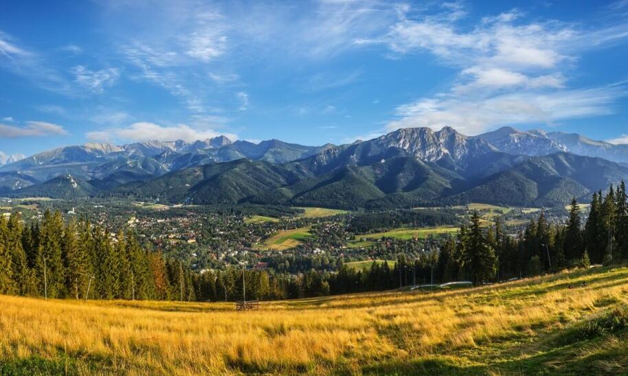 Jak zorganizować niezapomniane imprezy integracyjne w malowniczych Beskidach?