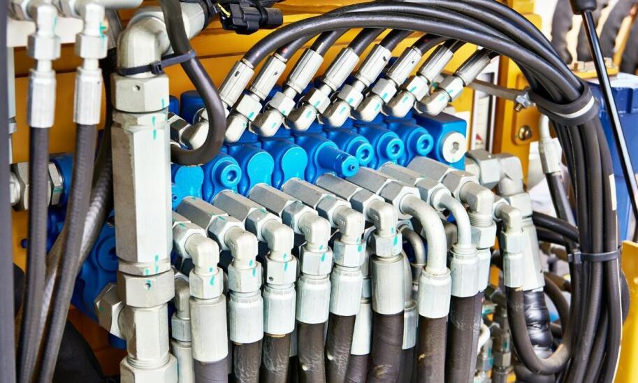 Jakie są kluczowe cechy wysokociśnieniowych hydraulicznych węży?