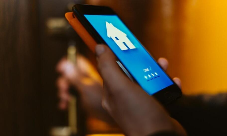 W jaki sposób alarmowe systemy mogą być dostosowane do indywidualnych potrzeb klienta?