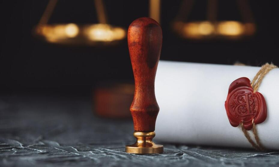 Jakie są najważniejsze opłaty notarialne przy sporządzaniu notarialnych aktów?