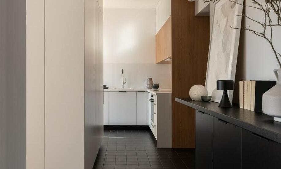 Jak dobry poznański projektant wnętrz wykorzystuje przestrzeń w małych mieszkaniach?