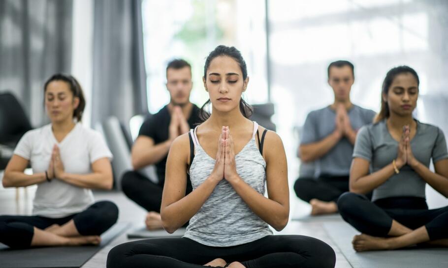 Klasyczna joga w walce ze stresem – techniki, które warto poznać