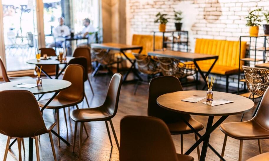 Dlaczego warto zarezerwować stolik w naszej restauracji hinduskiej?