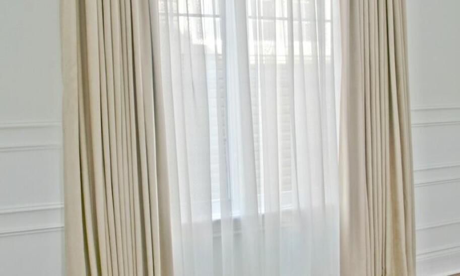 Czy zasłony fałdowane zastąpią tradycyjne rolety?