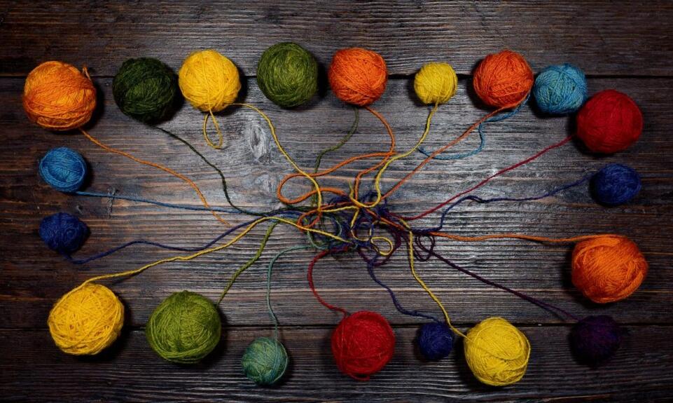 Włóczka do drutów 12 mm: różnorodność kolorów i tekstur w ofercie