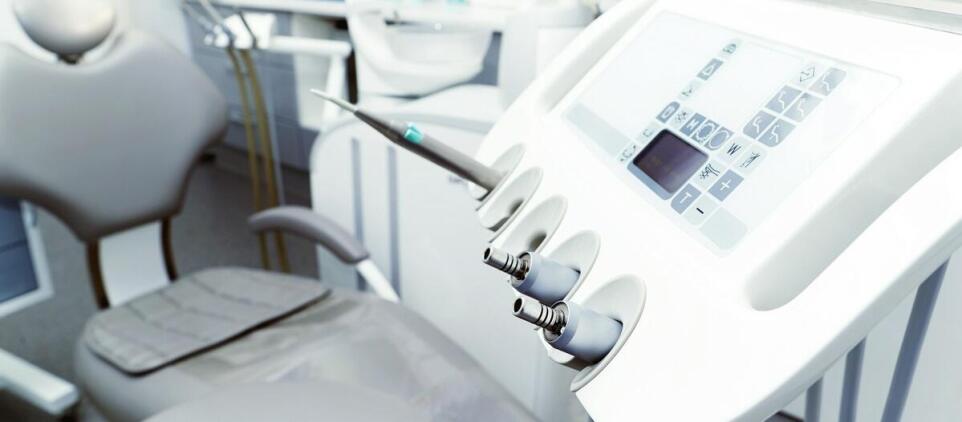 Nowoczesne technologie w ortodoncji – co zmieniają dla pacjenta?