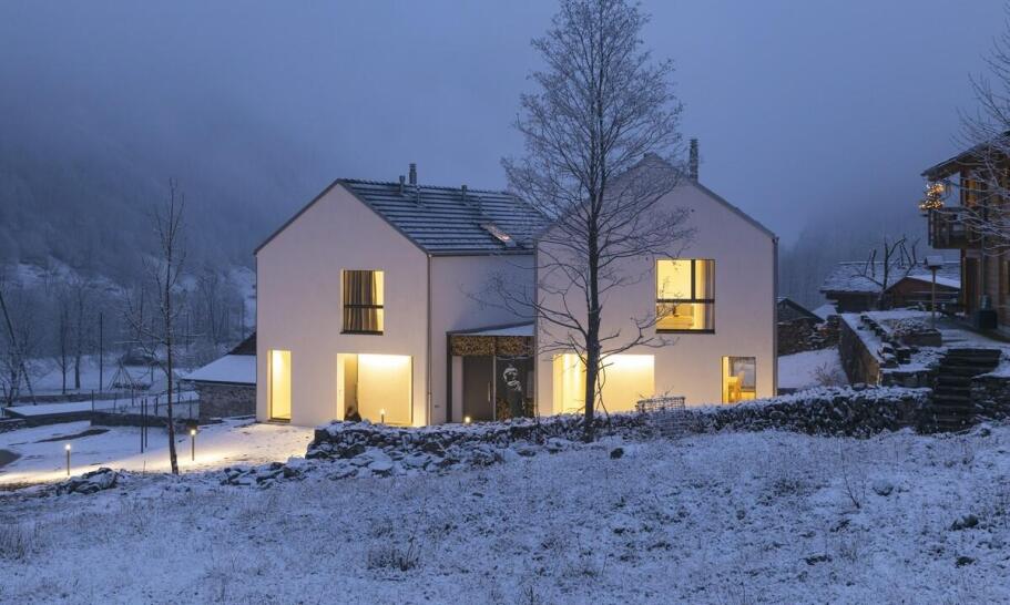 Pompy ciepła: jak wpływają na cieplny komfort w domu przez cały rok?