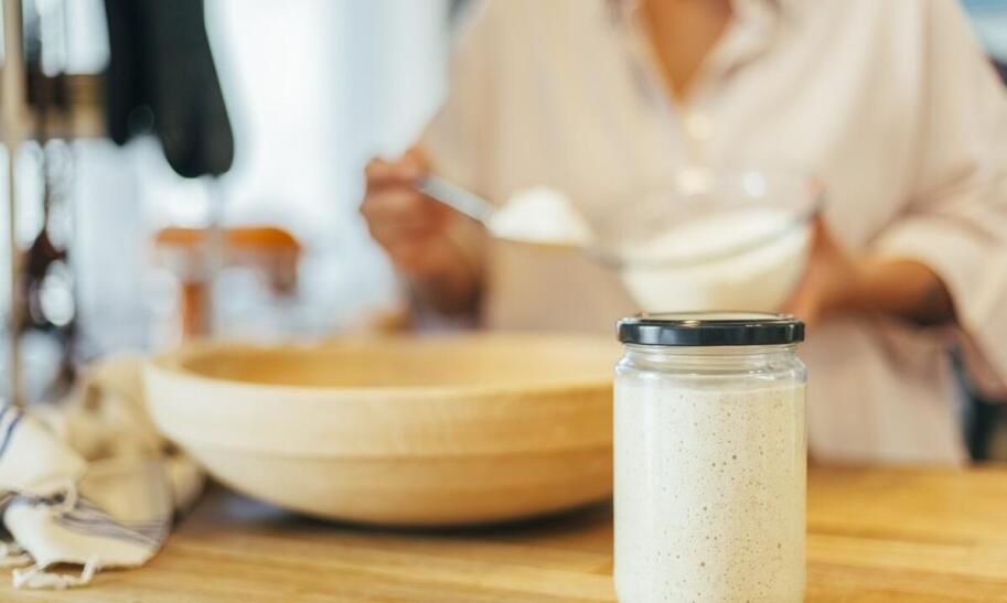 Jak zrobić zakwas do chleba w domu