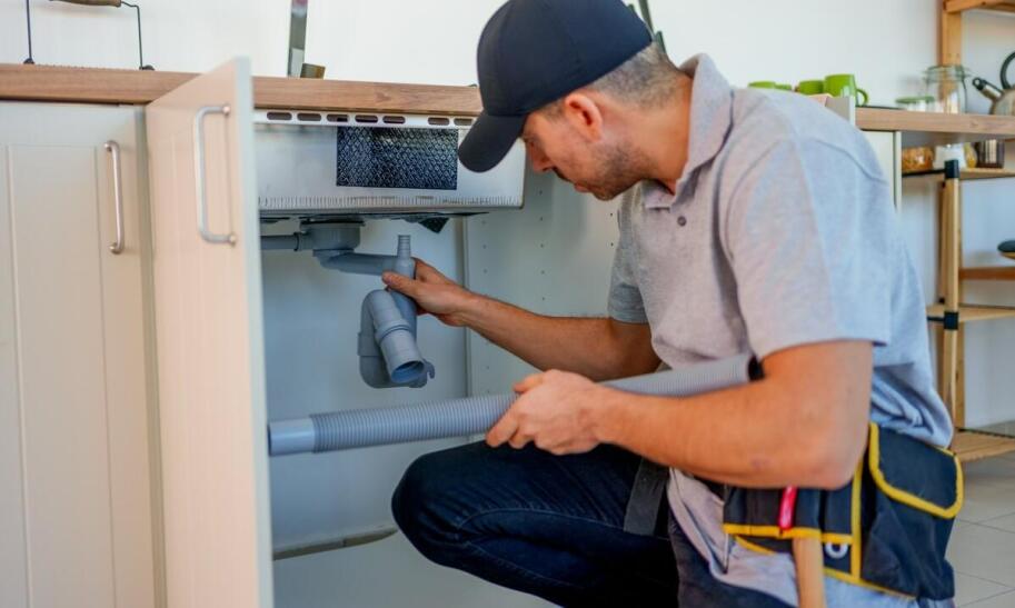 Ile kosztuje usługa hydraulika?