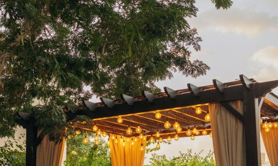 Jak zrobić meble balkonowe z palet samodzielnie