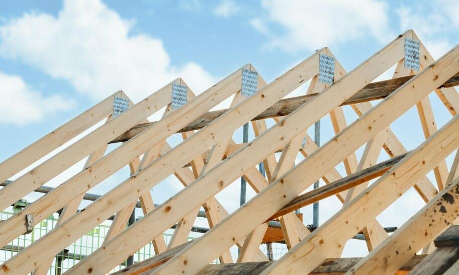 Jak obliczyć zwrot podatku za materiały budowlane?