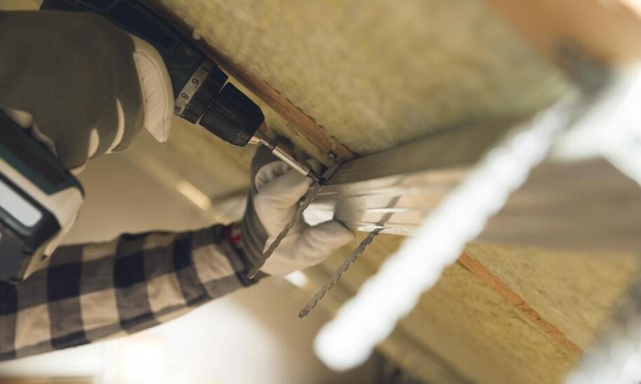 Jak skutecznie wygłuszyć ściany w mieszkaniu?