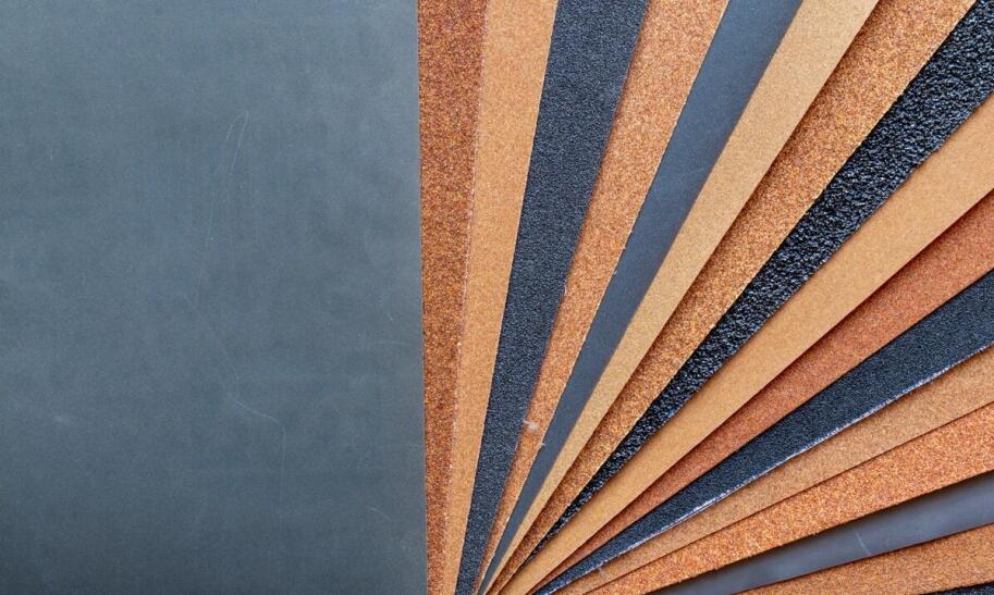 Jak szlifować meble drewniane?