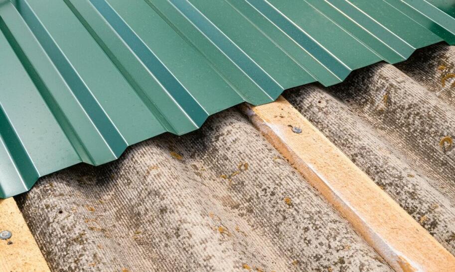 Azbest – do kiedy można go legalnie użytkować w Polsce?