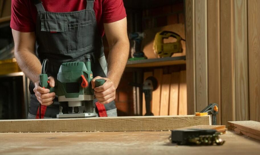 Jak odrestaurować meble samodzielnie?