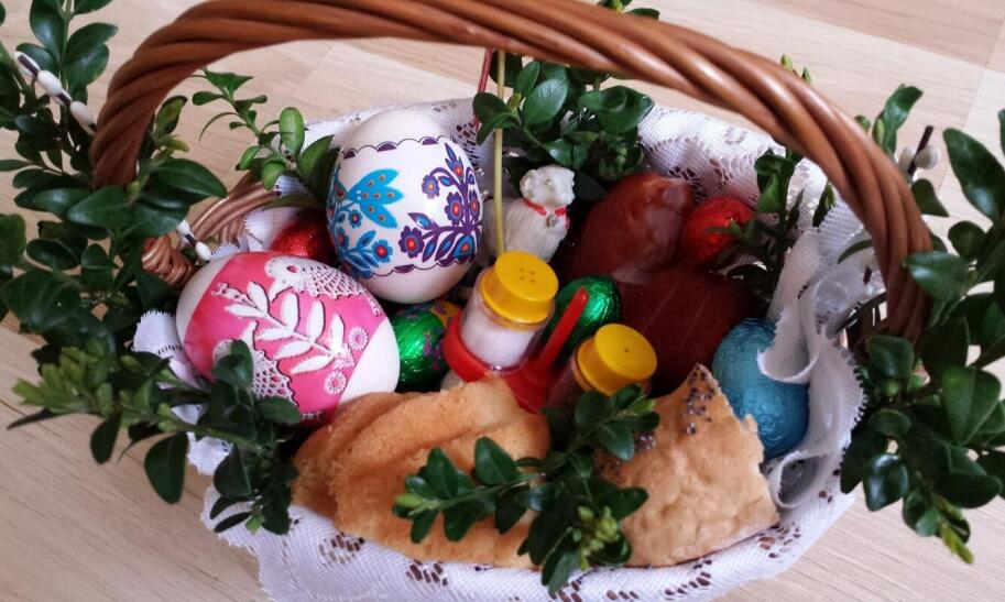 Jak przygotować wielkanocny stół?