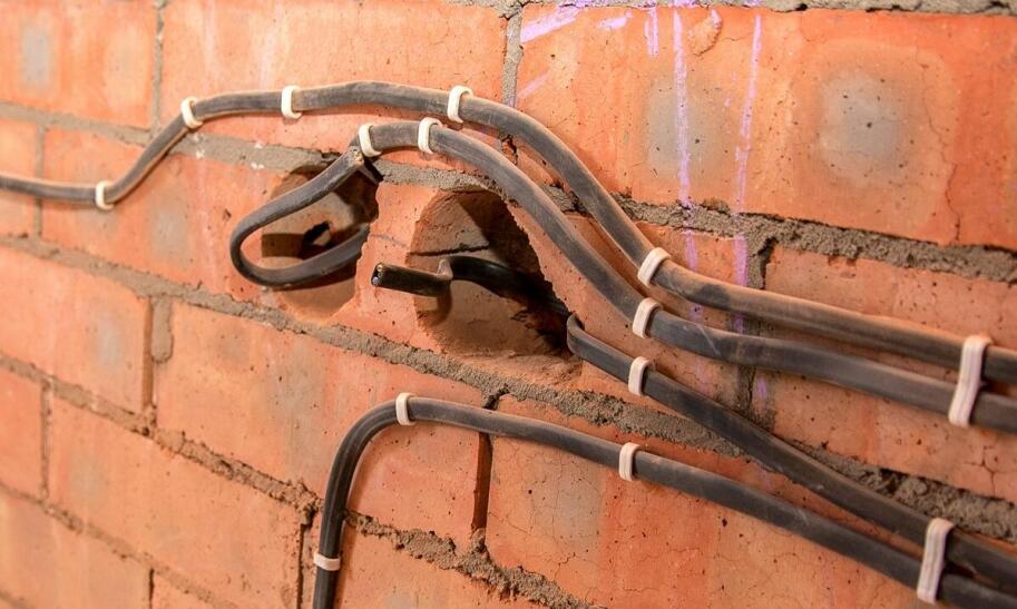 Ile kosztuje przegląd instalacji elektrycznej domu?