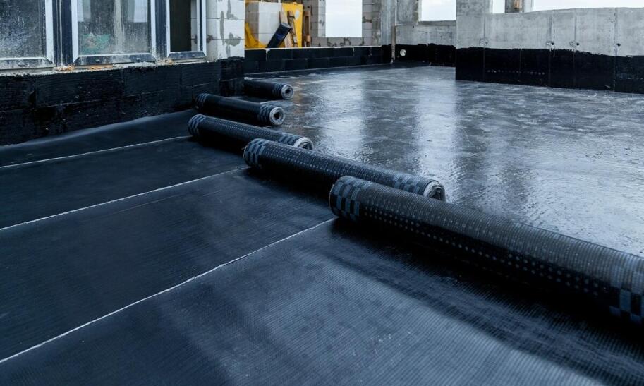 Jak prawidłowo kłaść papę termozgrzewalną na dach