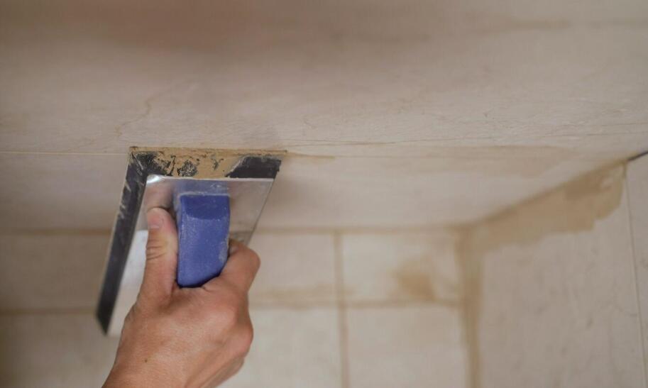 Czym umyć płytki po fugowaniu?
