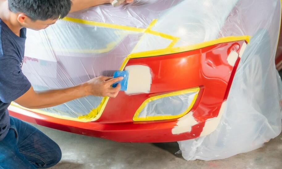 Ile kosztuje lakierowanie drzwi w samochodzie?