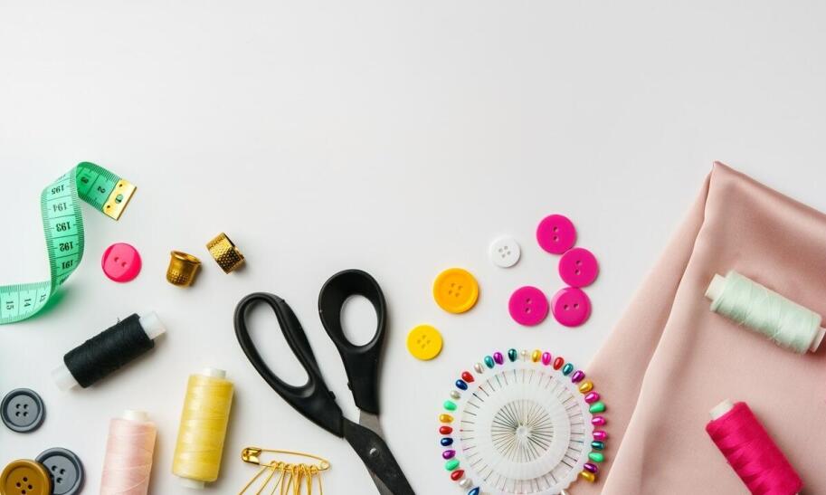 Jak uszyć uniwersalny pokrowiec na krzesło