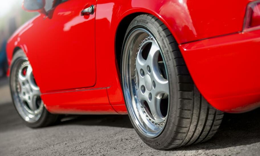 Jak zmierzyć felgę i określić jej rozmiar w calach?