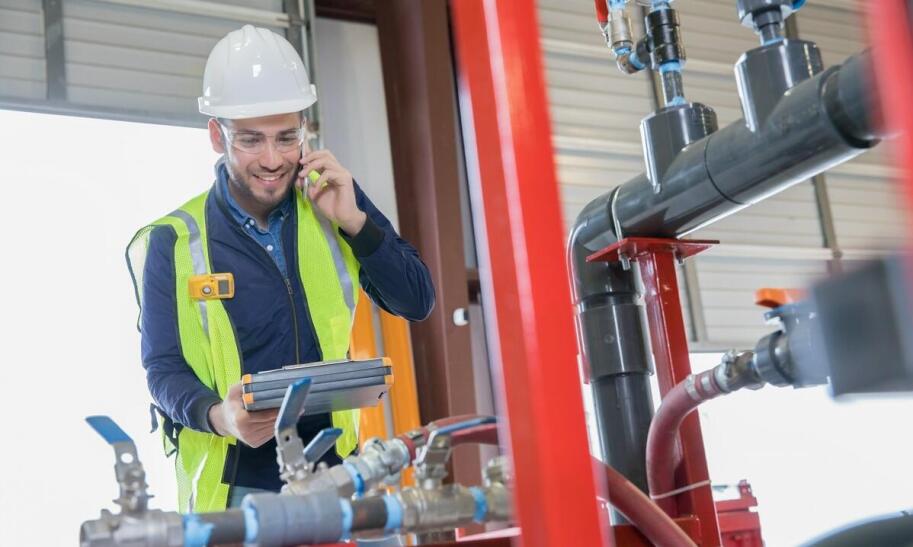 Wymiana instalacji gazowej – zgłoszenie czy pozwolenie?