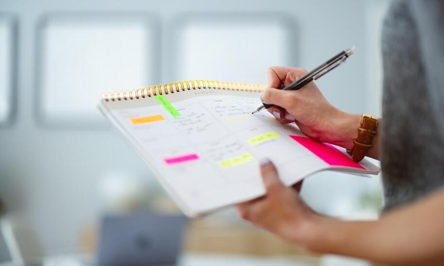 Jak napisać dobry projekt i gdzie znaleźć wzór?