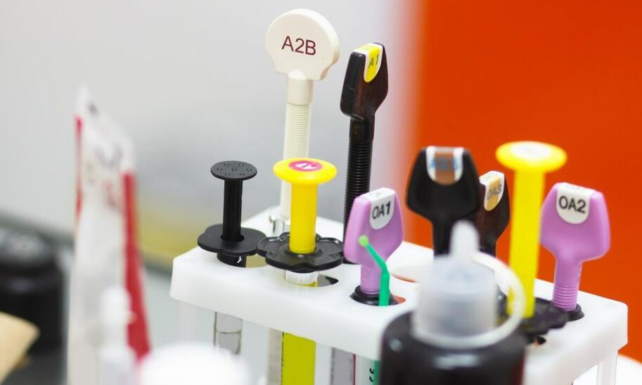 Czy lakierowanie zębów jest płatne?