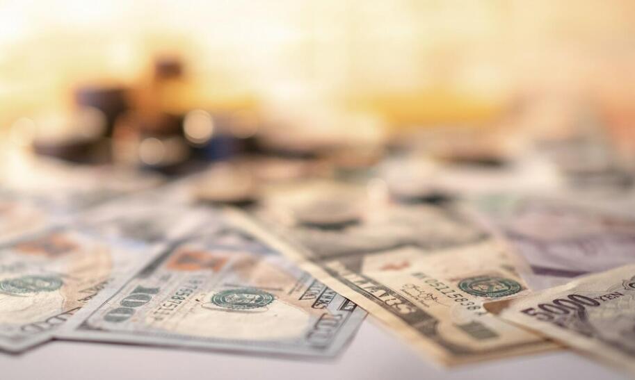 Jak przewalutować pieniądze w Revolut?