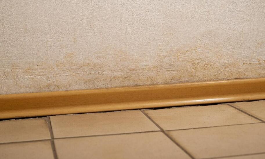 Jak izolować fundamenty w starym domu