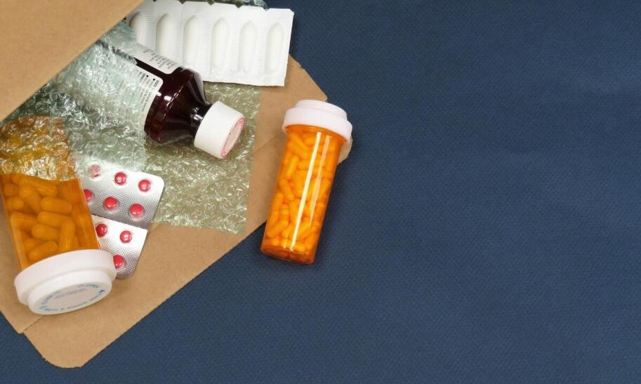 Jak znaleźć lek przez internet?