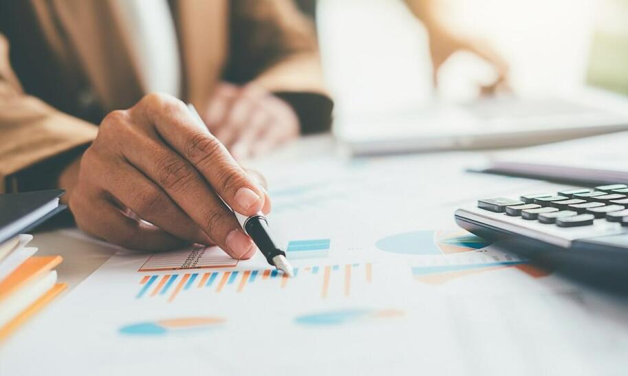 Kto może pomóc spłacić długi?