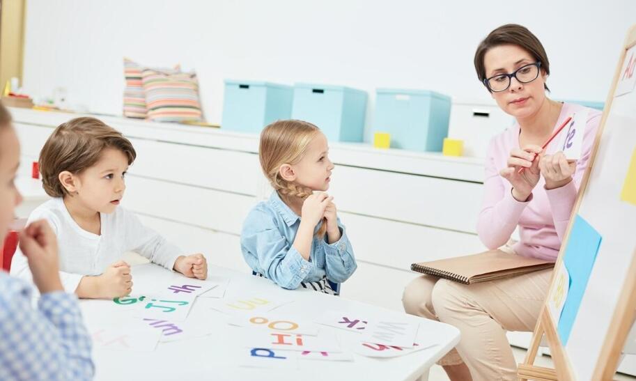Jak pomóc dzieciom z Ukrainy w szkole