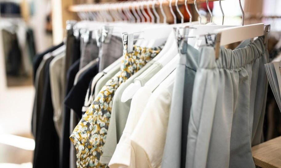 Czy sklep z odzieżą używaną się opłaca?