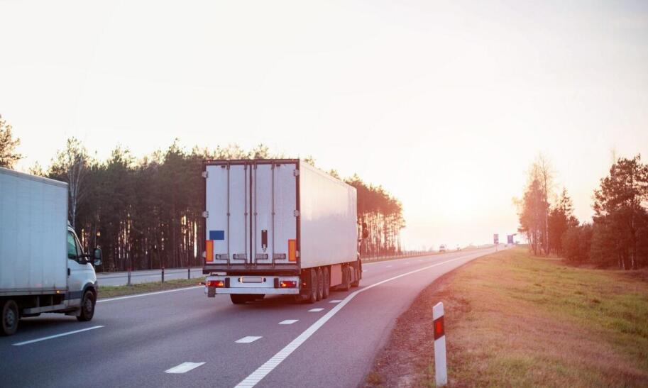 Ile ton może przewozić tir?